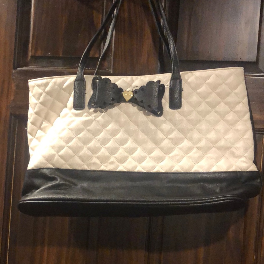 Betsy Johnson black and white purse